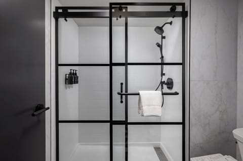 Standard Room, 2 Queen Beds | Bathroom | Shower, rainfall showerhead, free toiletries, hair dryer