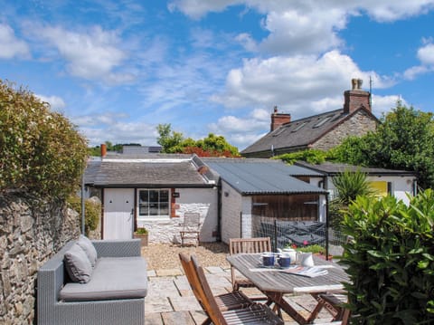 Cottage | Outdoor dining