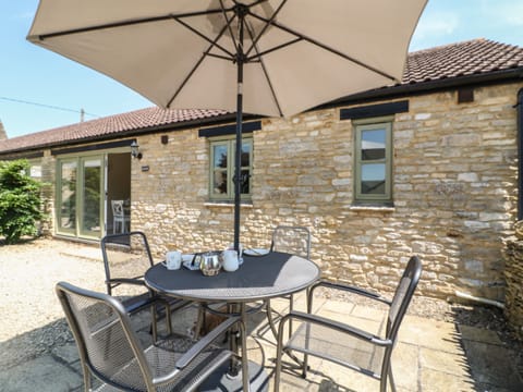 Cottage | Outdoor dining