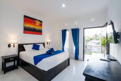 Superior Double Room | Soundproofing, free WiFi, bed sheets