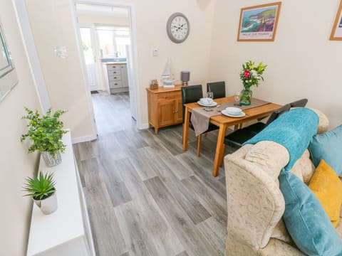 Cottage | Living room | TV