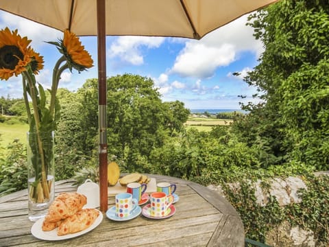 Cottage | Balcony