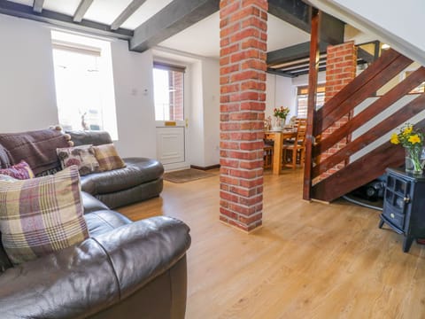 Cottage | Living area | Table tennis