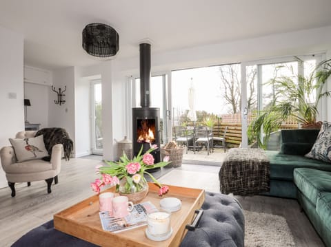 Cottage | Living room | TV