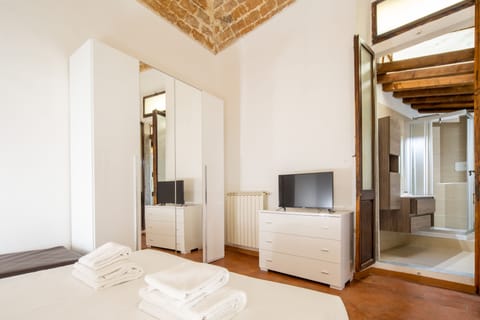 Comfort Apartment, 1 Bedroom | Premium bedding, down comforters, individually decorated