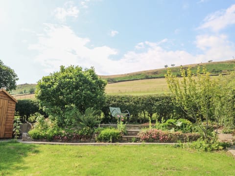 Cottage | Property grounds