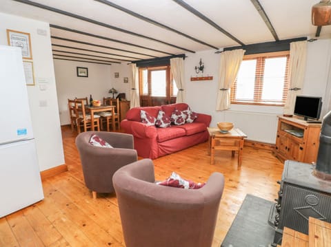 Cottage | Living room | TV