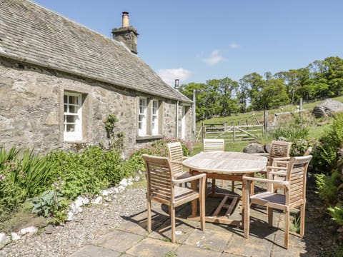 Cottage | Outdoor dining