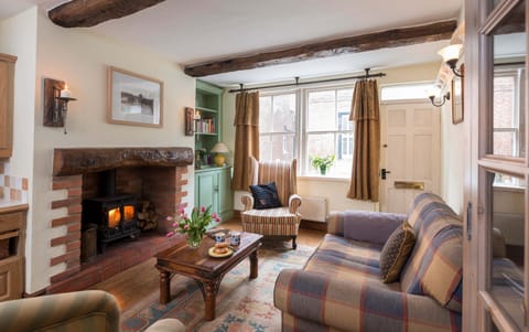 Cottage | Interior