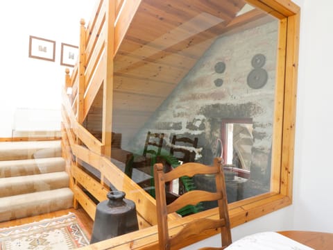 Cottage | 4 bedrooms, individually decorated, individually furnished, free WiFi