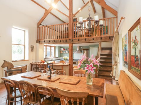 Cottage | Private kitchen | Cookware/dishes/utensils