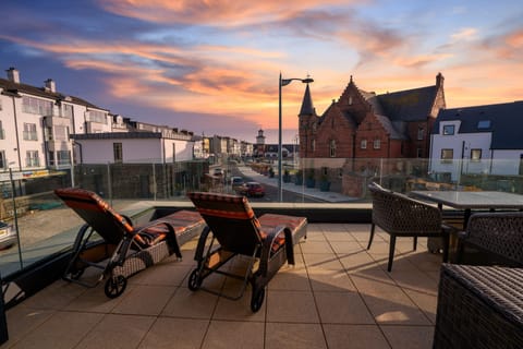 Junior Suite, Balcony (with private hot tub) | Terrace/patio
