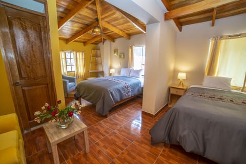 Family Room | Premium bedding, down comforters, WiFi (free), bed sheets
