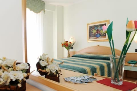 Double Room | Desk, blackout drapes, cribs/infant beds, free WiFi