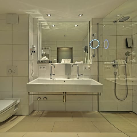 Deluxe Suite, Mountain View | Bathroom sink