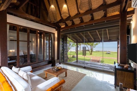 Beachfront Villa with Plunge Pool | Beach/ocean view