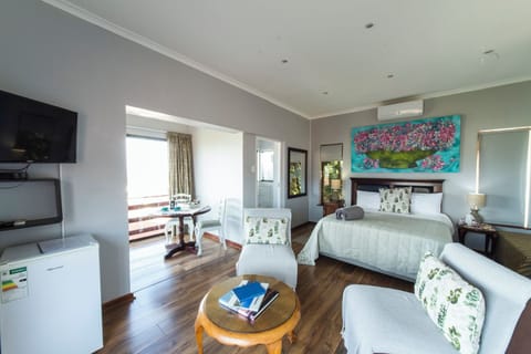 Room (with view) | Individually decorated, individually furnished, laptop workspace