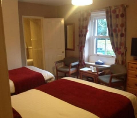 Triple Room | Iron/ironing board, free cribs/infant beds, free WiFi