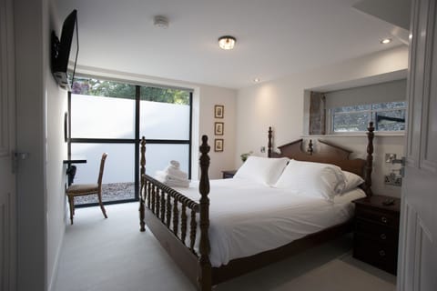 Exclusive Barn | 4 bedrooms, Frette Italian sheets, premium bedding, Select Comfort beds