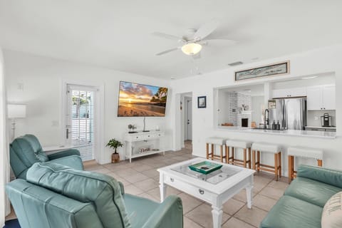 House, 3 Bedrooms | Living area | TV