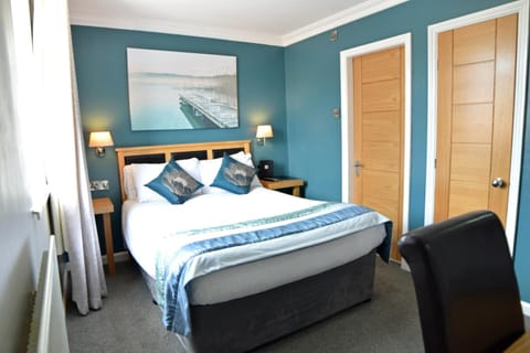 Standard Double Room, Ensuite | Premium bedding, in-room safe, desk, soundproofing