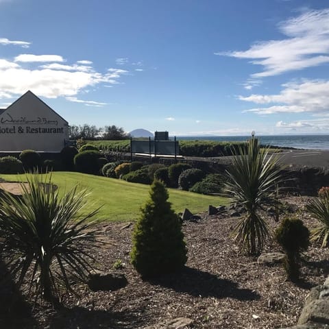 Hypo-allergenic bedding, in-room safe, desk, laptop workspace