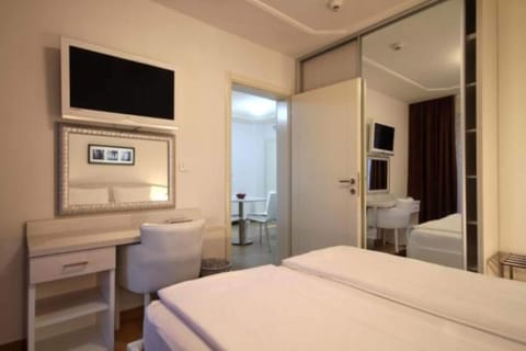 Comfort Apartment | Select Comfort beds, in-room safe, individually decorated