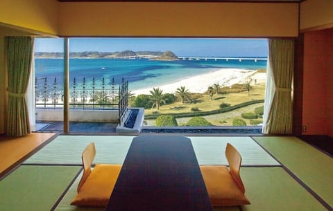 Living area | TV