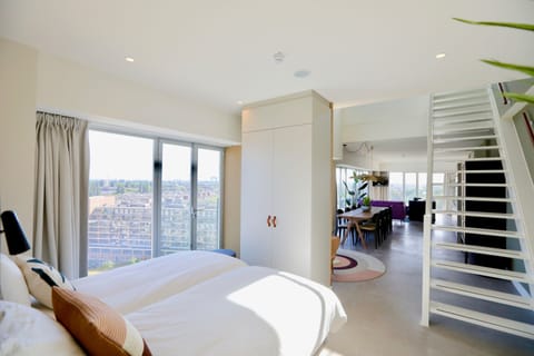Penthouse XL with Roof Terrace | In-room safe, soundproofing, free cribs/infant beds, free WiFi