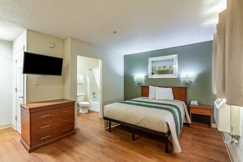 In-room safe, desk, blackout drapes, iron/ironing board