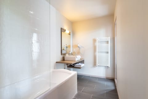 Superior Suite, 1 Queen Bed | Premium bedding, desk, blackout drapes, soundproofing