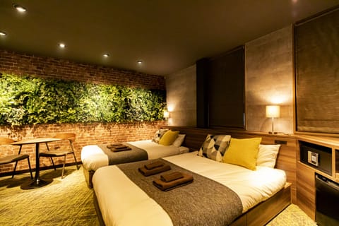 Family Room (L) | In-room safe, free WiFi, bed sheets