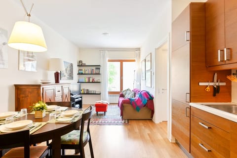 Apartment, 2 Bedrooms | In-room dining