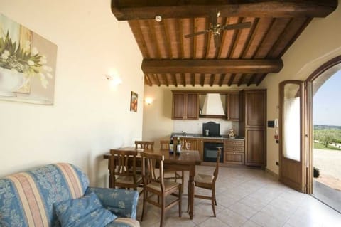 Apartment, 2 Bedrooms (Vite) | Living area | Flat-screen TV