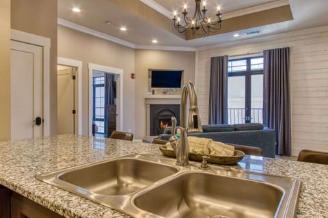 Suite, Multiple Beds, Accessible, Non Smoking (Efficiency) | Individually decorated, individually furnished, blackout drapes