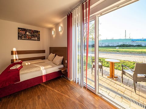 Standard Double Room, Accessible, Private Bathroom | Room amenity