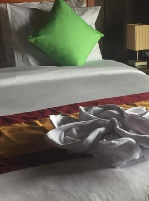 Laptop workspace, free WiFi