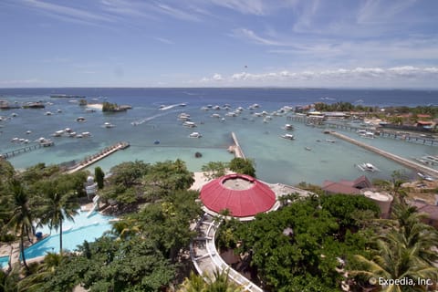 Sun loungers, scuba diving