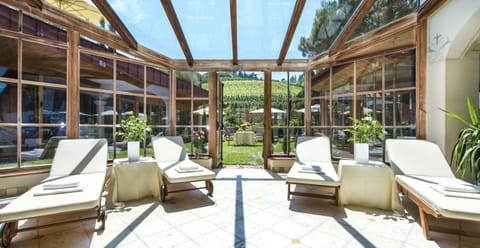 Indoor pool, seasonal outdoor pool, pool umbrellas, sun loungers