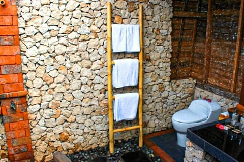 Lumbung Suite | Raised toilet seat