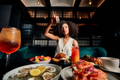 Breakfast, lunch, dinner served; alfresco dining