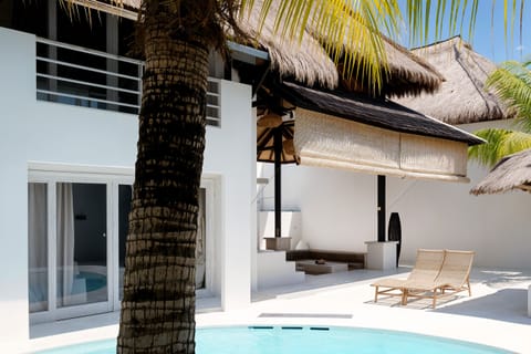 Private pool