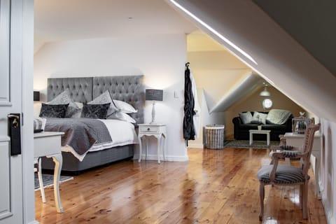 Honeymoon Quadruple Room | Premium bedding, Select Comfort beds, minibar, in-room safe