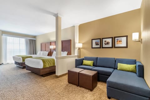 Deluxe Suite, 2 Queen Beds, Non Smoking with Sofabed | 1 bedroom, desk, laptop workspace, blackout drapes