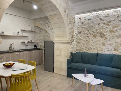 Studio Suite, Terrace, Garden View | Private kitchen | Fridge, coffee/tea maker, electric kettle