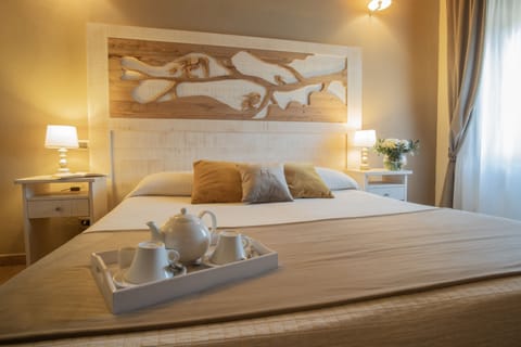 Superior Double Room | Minibar, desk, free WiFi