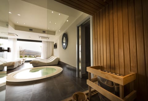 Couples treatment rooms, Turkish bath, body treatments, body wraps