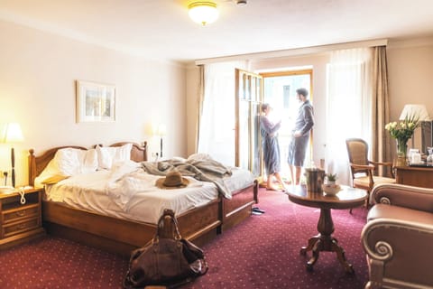 Deluxe Double Room, City View | Hypo-allergenic bedding, Select Comfort beds, in-room safe, desk