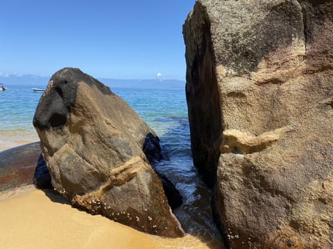 On the beach, 10 beach bars