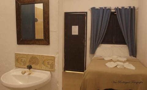 Basic Quadruple Room | Minibar, cribs/infant beds, free WiFi, bed sheets